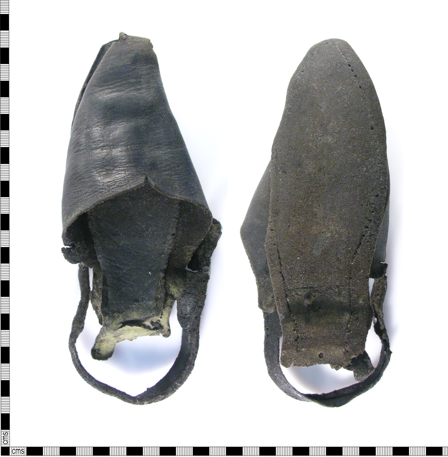 Leather shoe, 17th century, Museum of London / Portable Antiquities Scheme